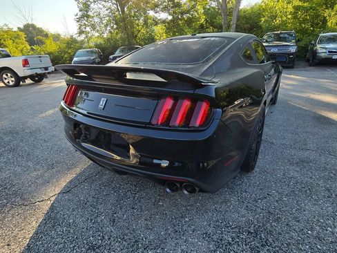 Used 2019 Ford Mustang Shelby GT350 w/ Technology Package RWD image 7