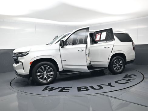 Used 2022 Chevrolet Tahoe LT w/ LT Signature Package image 22