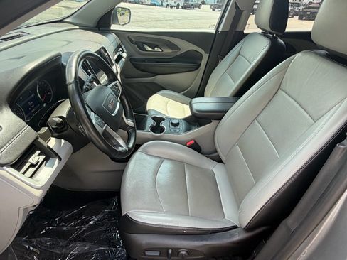 Used 2023 GMC Terrain SLT FWD image 28