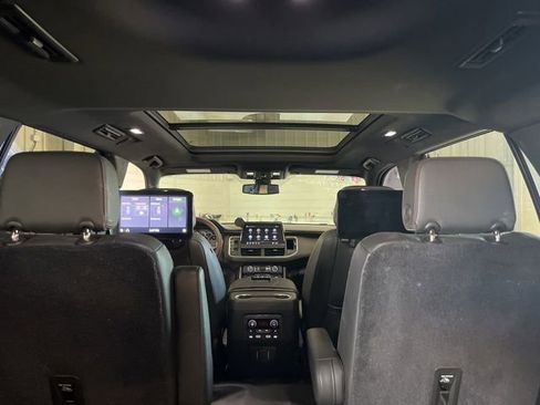Used 2021 Chevrolet Tahoe RST w/ Luxury Package RWD image 29