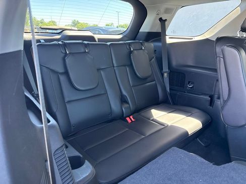 Used 2024 Ford Explorer XLT w/ Equipment Group 202A AWD/4WD image 22