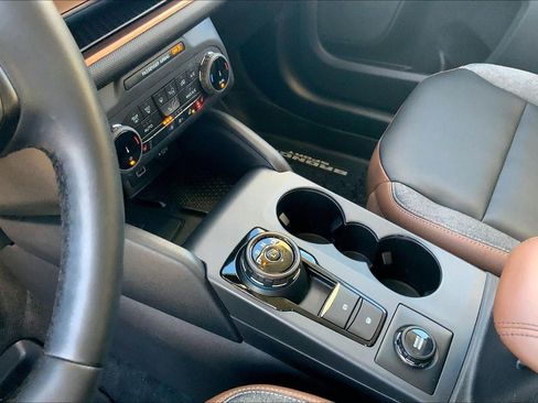 Used 2024 Ford Bronco Sport Outer Banks w/ Tech Package image 17