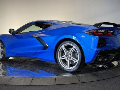 Used 2024 Chevrolet Corvette Stingray Premium Cpe w/ Z51 Performance Package RWD image 24