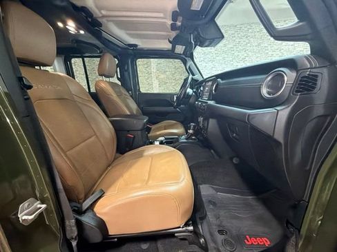 Used 2021 Jeep Wrangler Unlimited Sahara w/ Cold Weather Group AWD/4WD image 12