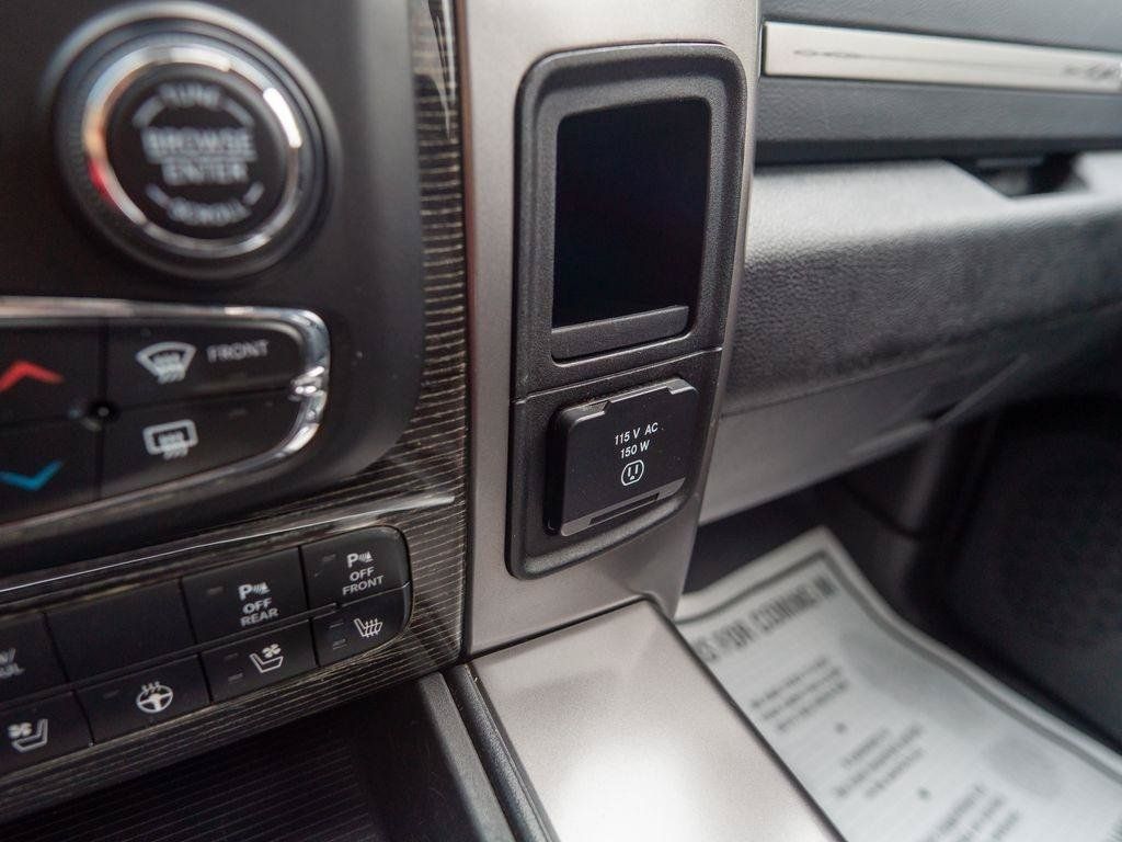Used 2015 RAM 1500 Limited AWD/4WD image 32