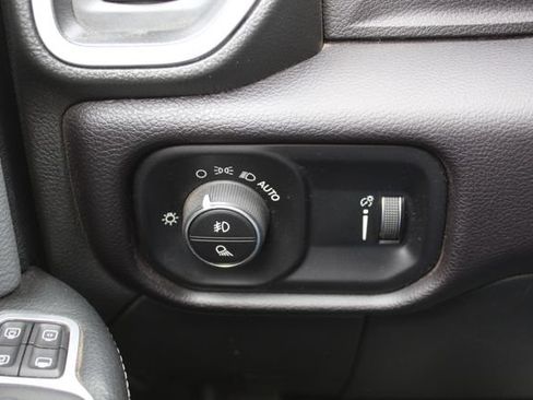 Used 2023 RAM 2500 Big Horn w/ Level 1 Equipment Group AWD/4WD image 31