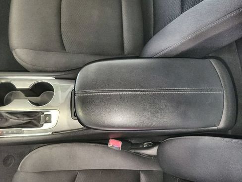 Used 2023 Chevrolet Malibu LT FWD image 21