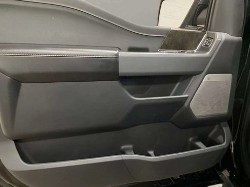 Used 2023 Ford F150 Lariat AWD/4WD image 13