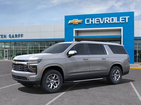 New 2025 Chevrolet Suburban Premier AWD/4WD image 2