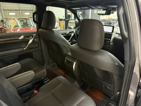 Used 2023 Lexus GX 460 Premium AWD/4WD image 32