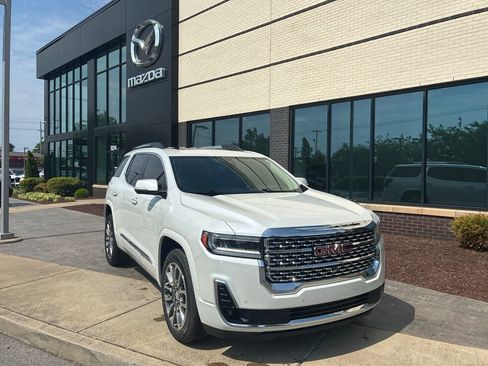 Used 2022 GMC Acadia Denali w/ Denali Ultimate Package FWD image 1