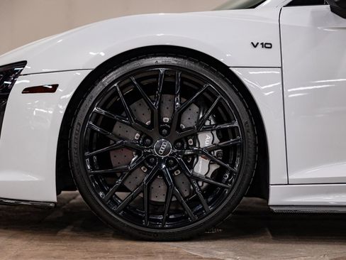 Used 2017 Audi R8 V10 plus image 22