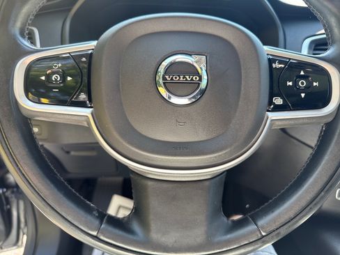 Used 2020 Volvo XC90 T6 Momentum w/ Protection Package Premier AWD/4WD image 13