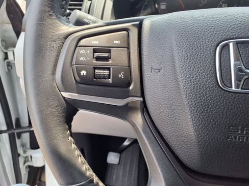 Used 2025 Honda Ridgeline RTL image 15