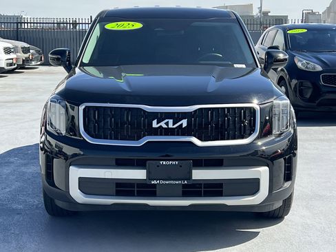 Certified 2025 Kia Telluride LX image 12