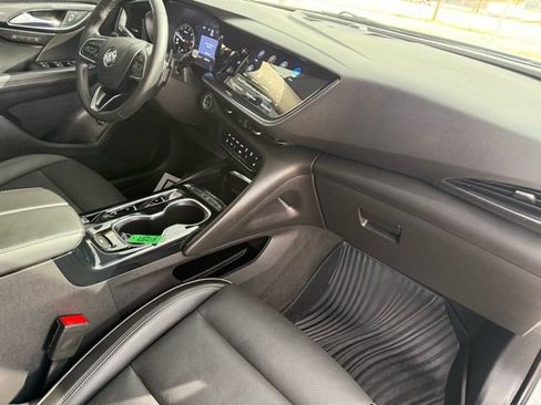 Used 2023 Buick Envision Essence image 12