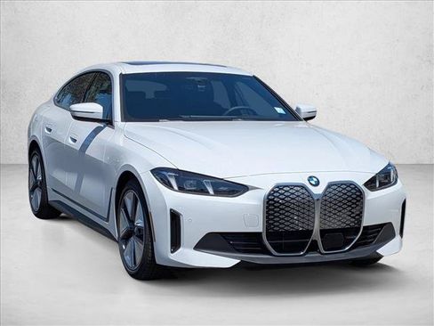 New 2026 BMW i4 xDrive40i w/ Premium Package AWD/4WD image 6