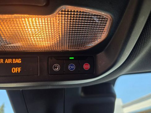 Used 2025 Chevrolet Trax RS w/ Driver Confidence Package FWD image 8