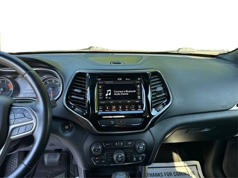 Used 2019 Jeep Cherokee High Altitude AWD/4WD image 17