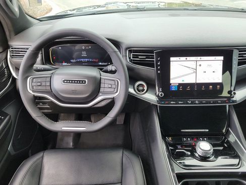 Used 2022 Jeep Wagoneer Series I image 10