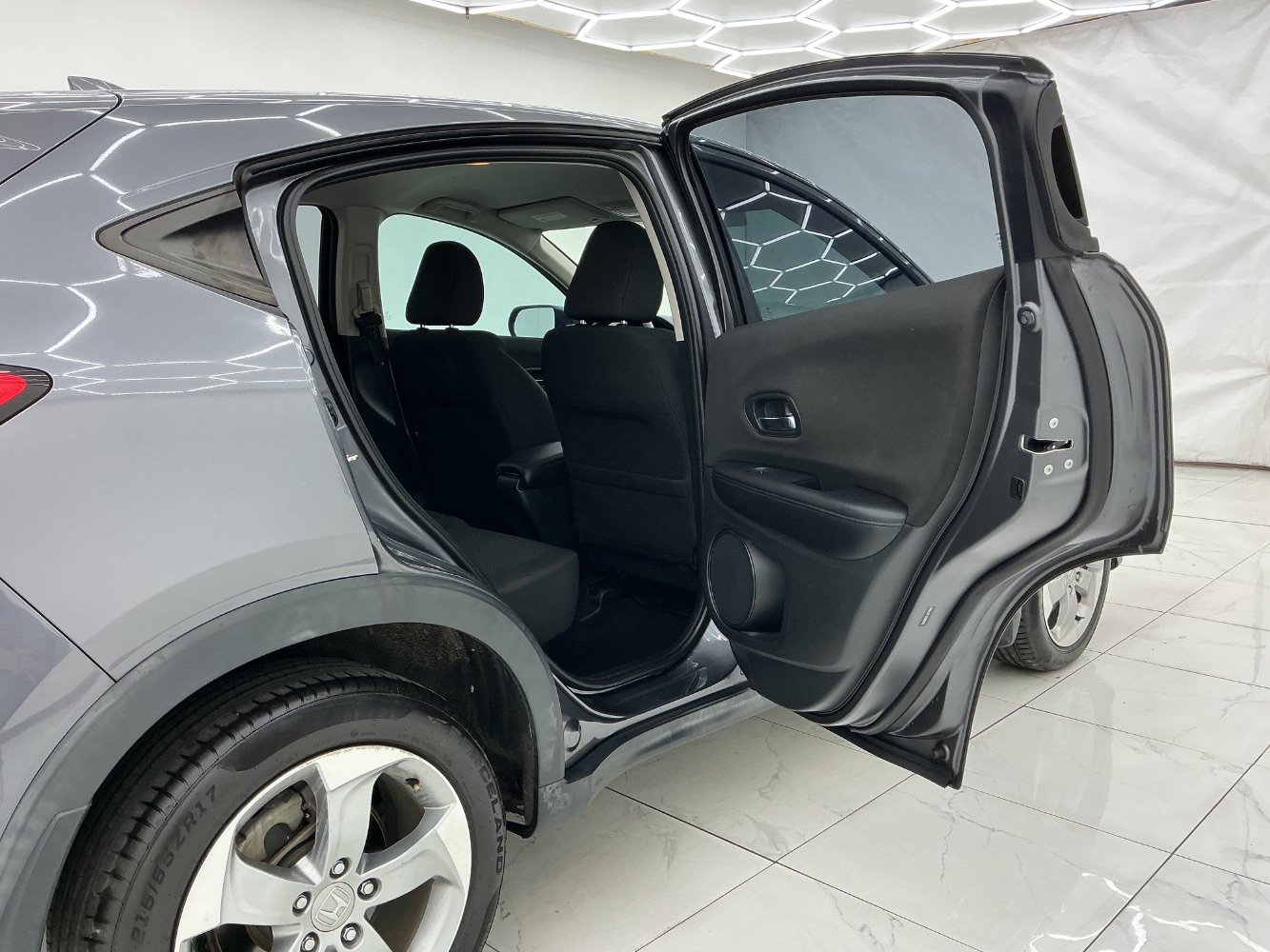 Used 2018 Honda HR-V LX image 23