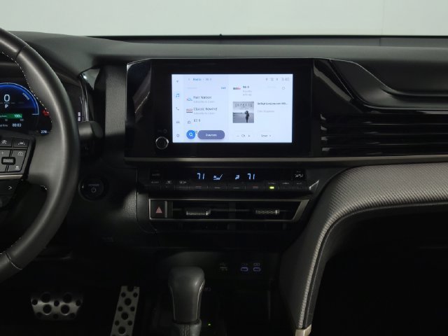 Used 2025 Toyota Camry SE FWD image 22