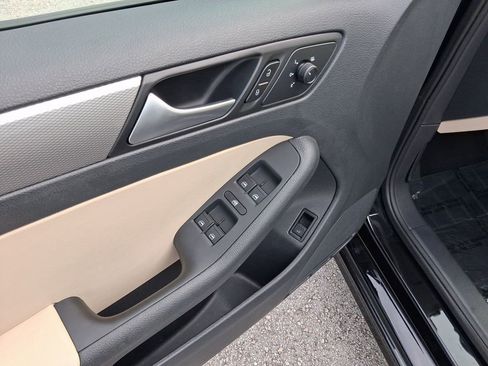 Used 2018 Volkswagen Jetta Wolfsburg Edition FWD image 16