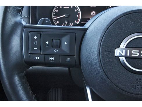 Certified 2025 Nissan Pathfinder SV FWD image 19
