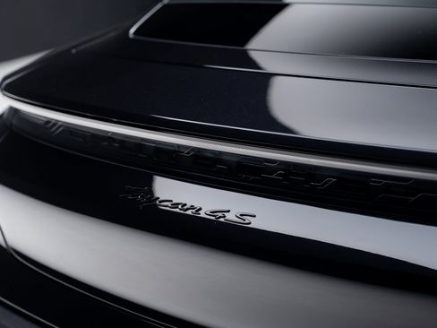 Used 2022 Porsche Taycan 4S image 30