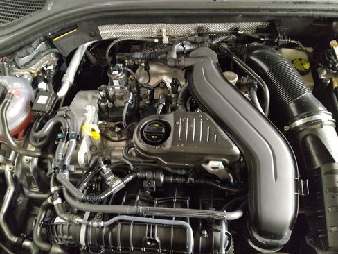 Used 2024 Volkswagen Jetta Sport image 30