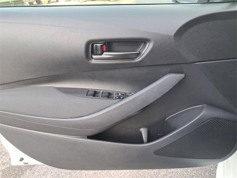 Used 2024 Toyota Corolla LE image 20