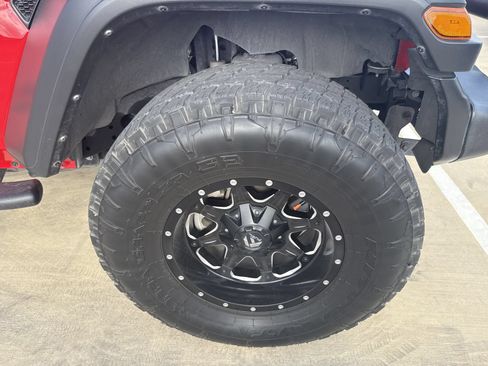 Used 2021 Jeep Wrangler Unlimited Sport AWD/4WD image 19