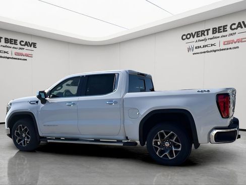 New 2026 GMC Sierra 1500 SLT image 6