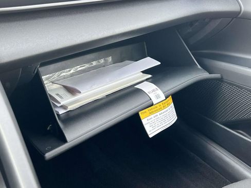 Used 2025 Hyundai Elantra Sport image 40