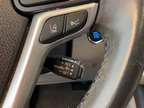 Used 2019 Toyota Highlander Limited FWD image 13