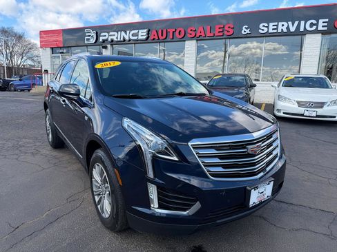 Used 2017 Cadillac XT5 Luxury image 1