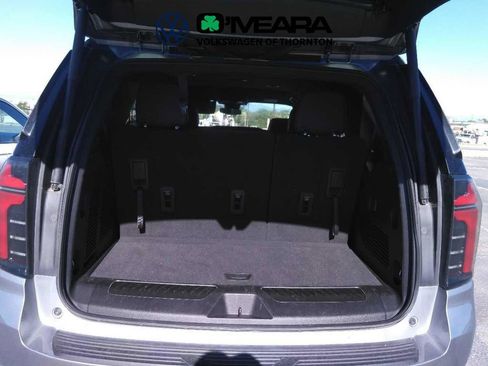 Used 2025 Chevrolet Tahoe LT AWD/4WD image 3