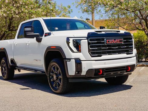 New 2026 GMC Sierra 3500 AT4 w/ AT4 Premium Plus Package AWD/4WD image 5
