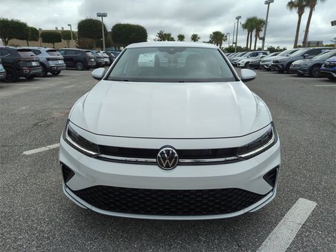 New 2025 Volkswagen Jetta SE image 11