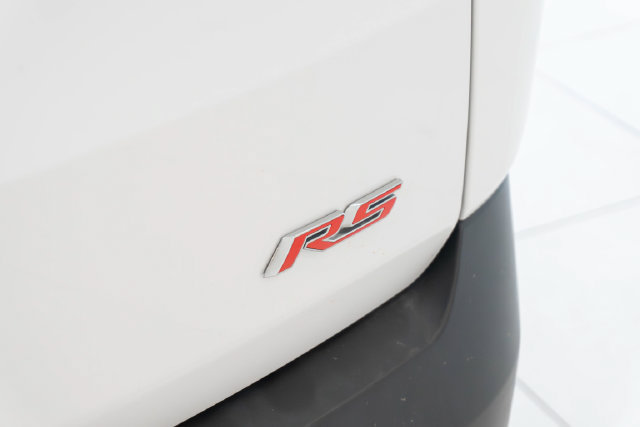 Used 2023 Chevrolet Traverse RS w/ LPO, Floor Liner Package AWD/4WD image 16