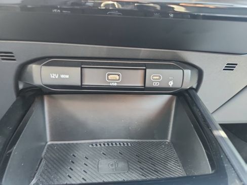 Certified 2025 Kia Niro EX Touring FWD image 24