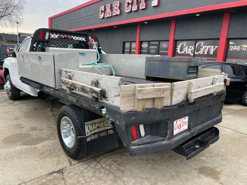Used 2015 Chevrolet Silverado 3500 W/T w/ Snow Plow Prep Package image 3