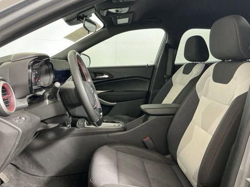 Used 2024 Chevrolet Trax RS w/ Driver Confidence Package image 21