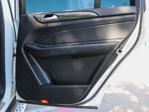 Used 2017 Mercedes-Benz GLS 450 GLS 450 image 11