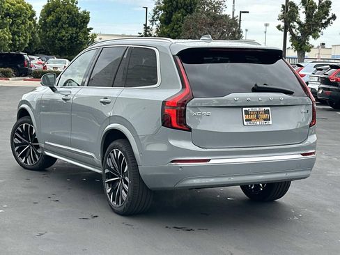 New 2026 Volvo XC90 B6 Plus image 5