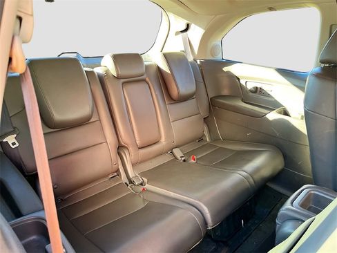 Used 2015 Honda Odyssey Touring Elite image 28