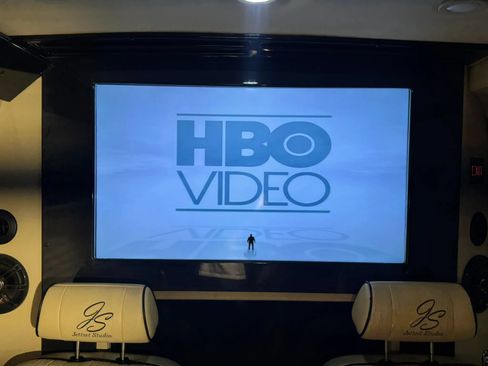 Used 2015 Mercedes-Benz Sprinter 2500 image 32