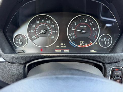 Used 2018 BMW 330i xDrive Sedan AWD/4WD image 29
