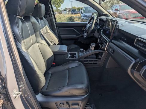 Certified 2026 Toyota 4Runner Limited AWD/4WD image 35