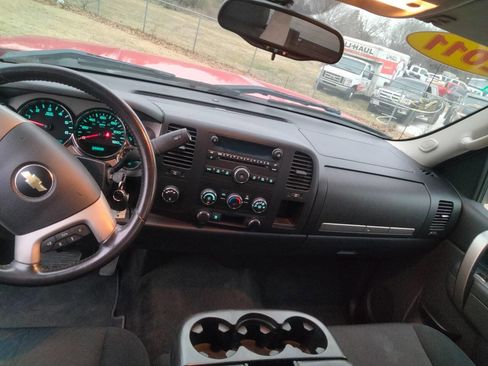Used 2011 Chevrolet Silverado 1500 LT w/ Interior Plus Package image 15